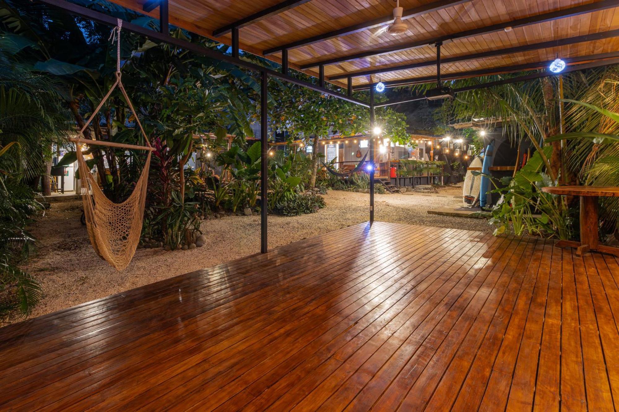 Akih Pods Hostel Playa Santa Teresa  Exterior foto