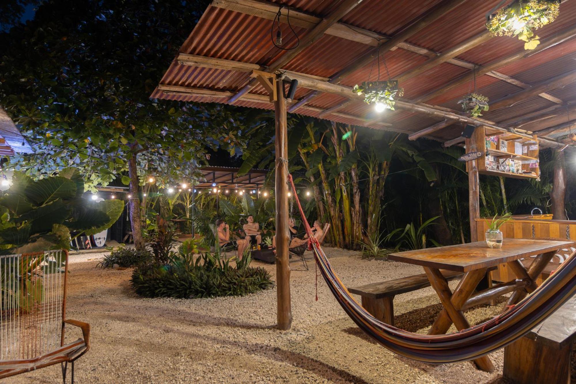 Akih Pods Hostel Playa Santa Teresa  Exterior foto